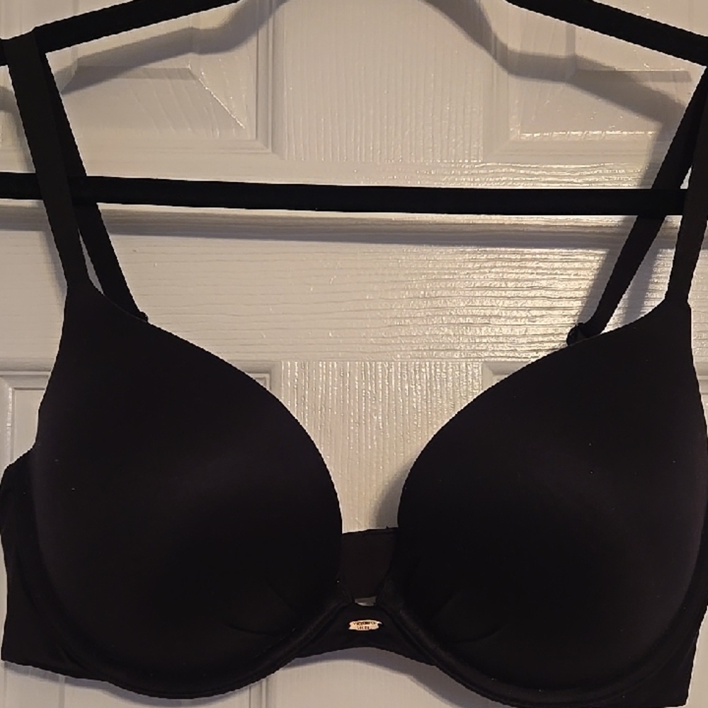 Victoria's Secret Plunge Push-up Black Bra